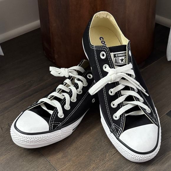 Converse Shoes - Converse Unisex All-Star Chuck Taylor,Low Top,lace up,cushion insole,diamond